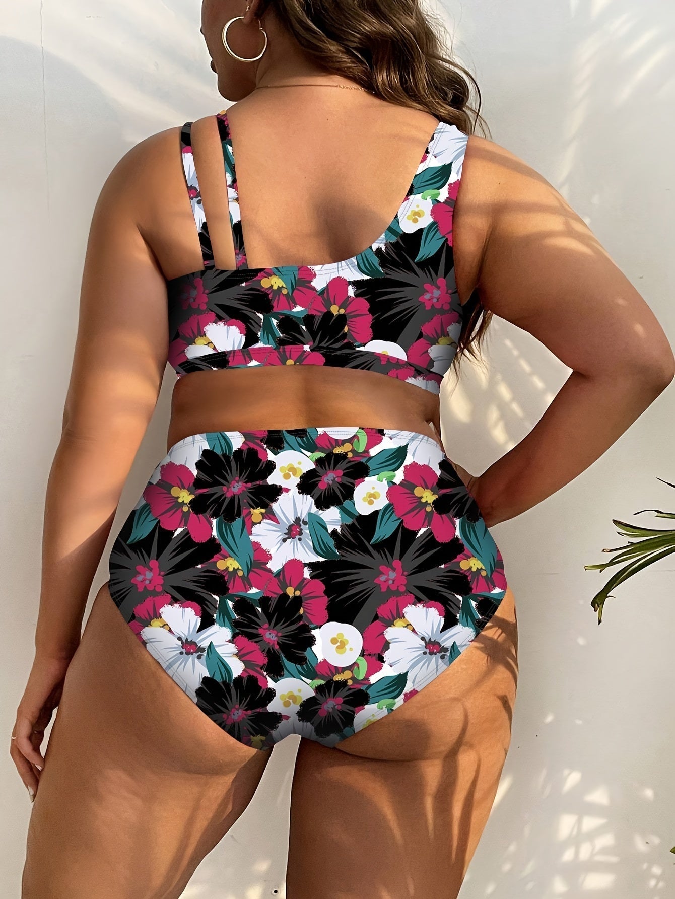 Mila | Set bikini a due pezzi a vita alta con stampa floreale