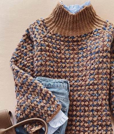 Greta - Tan Pullover mit speziellem Rollkragen