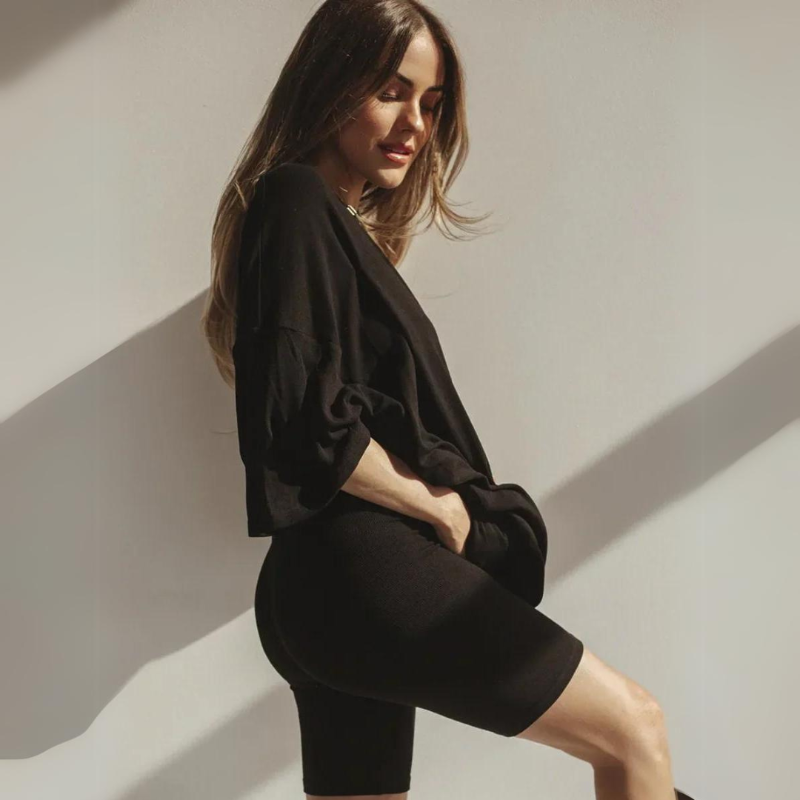 "CozyBlend" - Elegante set da salotto per donna 