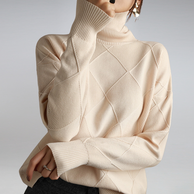 Adelina - Le pull doux col roulé 