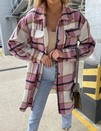 LUNA - elegante Karo-Strickjacke für Frauen