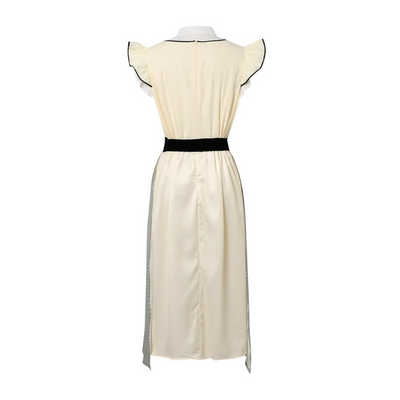 Elegantes Damen Oktoberfest Dirndlkleid mit schicker Schürze, formvollem Schnürmieder und authentischen Details