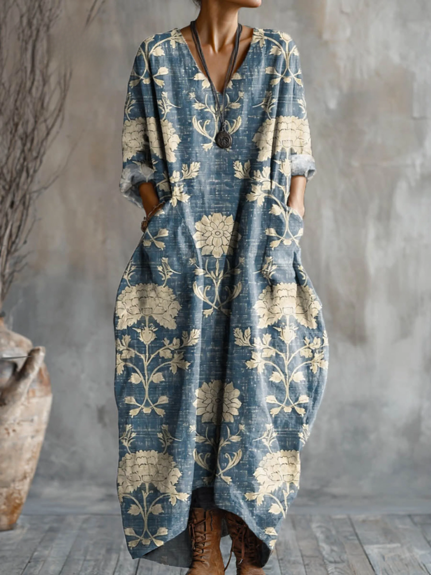 Paula - Kleid aus Baumwolle mit V-Ausschnitt, Vintage-Blumenmuster und Kunstdruck