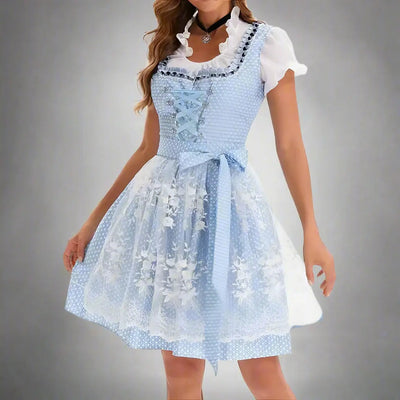 Elegantes klassisches Dirndlkleid mit bezaubernden Stickereidetails
