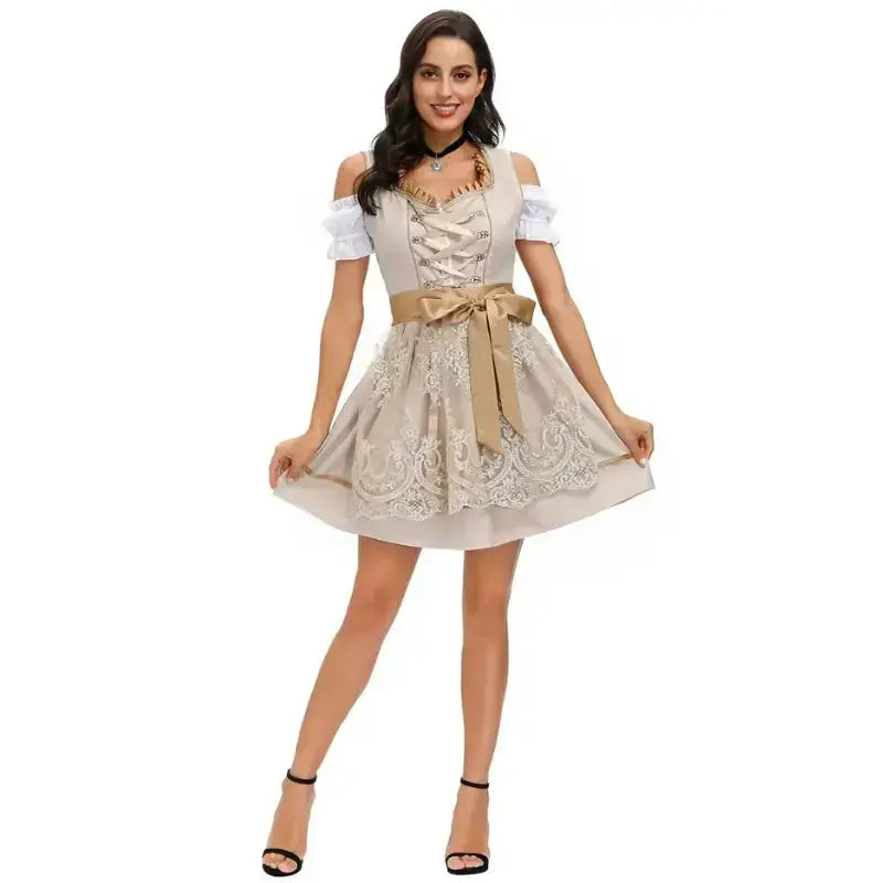 Elegantes Damen-Dirndlkleid mit kunstvoller Stickerei und stilvollem Miederoberteil
