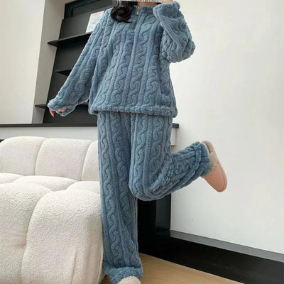 Jazlin - Warmes Pyjama für Frauen