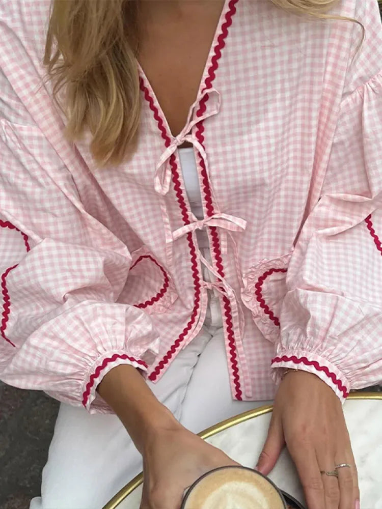 Isabelle™ – Elegante herzförmige Bluse