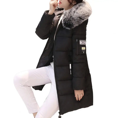Holly - Warme Pufferjacke mit Fell (vegan)