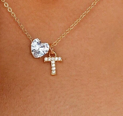 Collana Anna - lettera individuale con diamante a cuore