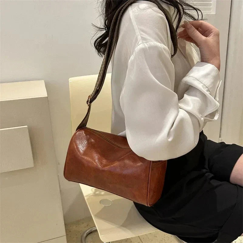 Moona | Vintage Crossbody Tasche mit gewebtem verstellbarem Riemen