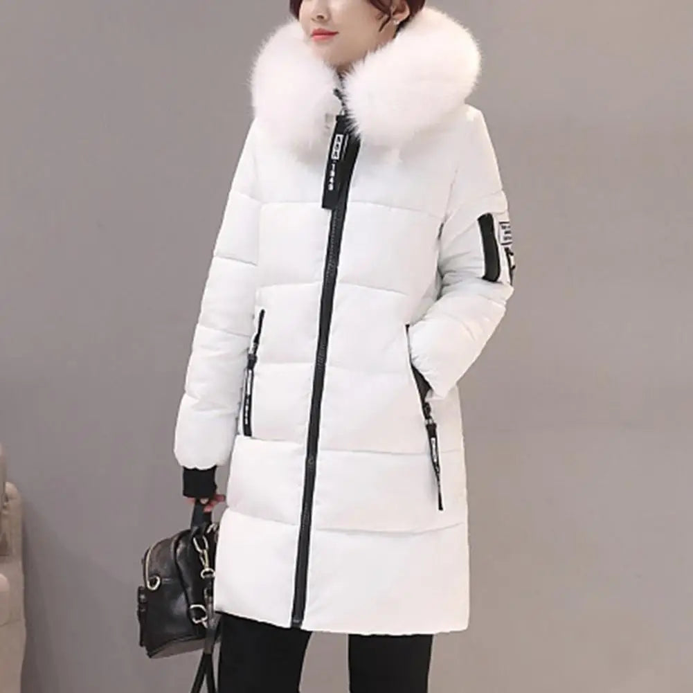 Holly - Warme Pufferjacke mit Fell (vegan)