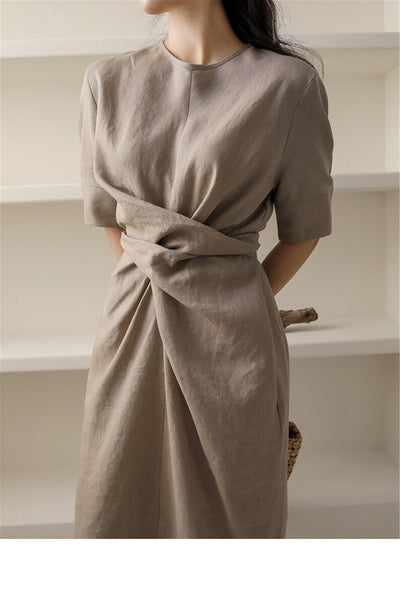Zaria - Unregelmäßiges Kleid aus Leinen in Khaki