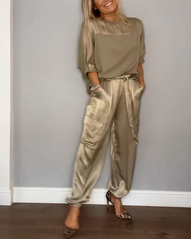 Sandra™ | Abito da donna 2 pezzi con maniche corte e pantaloni realizzato in raso liscio